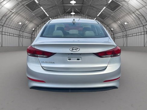 Used 2018 Hyundai Elantra SEL w/ Cargo Package image 4