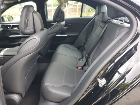 Used 2025 Mercedes-Benz C 300 Sedan image 10