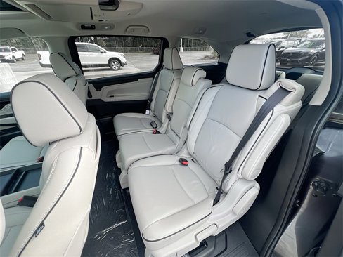 New 2026 Honda Odyssey Touring image 10