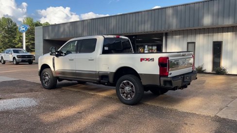 New 2026 Ford F350 4x4 Crew Cab Super Duty image 4