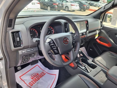 New 2025 Nissan Frontier PRO-4X w/ Pro Premium Package image 10