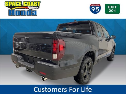 New 2026 Honda Ridgeline Black Edition image 3