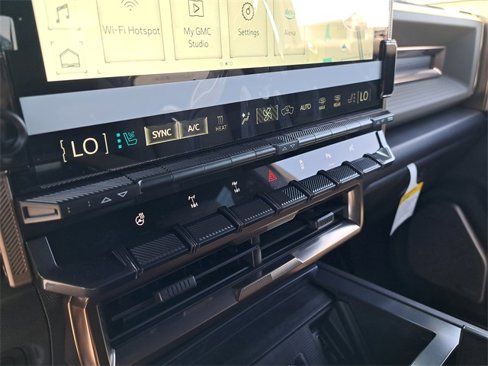 New 2025 GMC Hummer EV 2X w/ Extreme Off-Road Package image 16