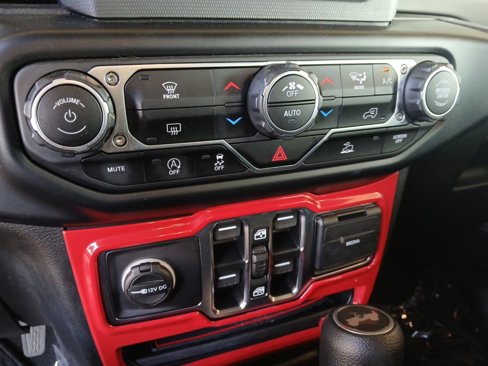 Used 2021 Jeep Wrangler Unlimited Sport image 19