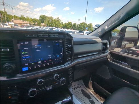 Used 2024 Ford F350 Lariat w/ Lariat Ultimate Package image 18