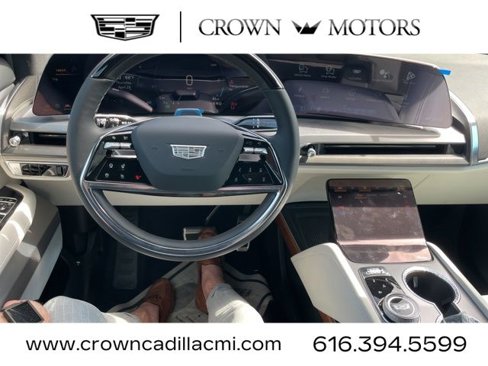 New 2026 Cadillac Vistiq Sport image 31