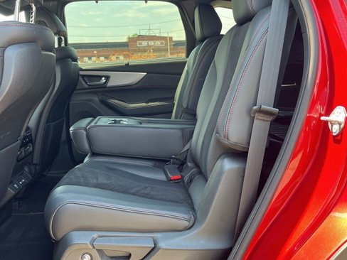 Used 2022 Acura MDX A-Spec image 13