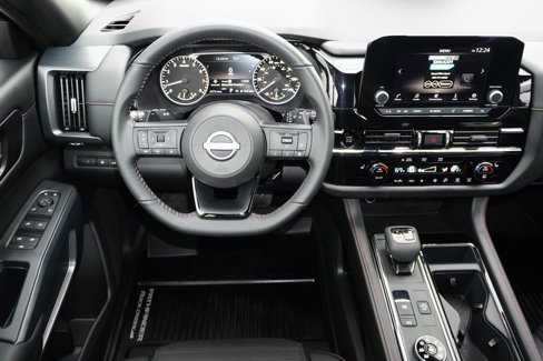 Used 2025 Nissan Pathfinder Rock Creek image 29