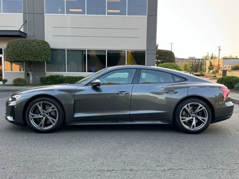 Used 2023 Audi e-tron GT Premium Plus image 6