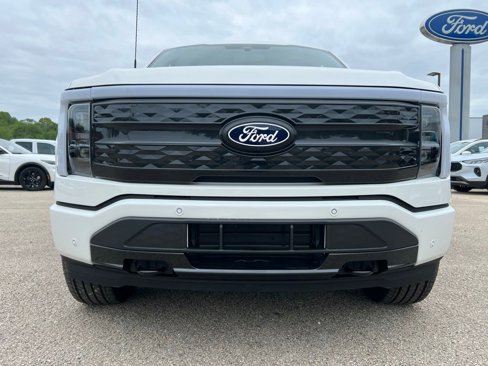 New 2025 Ford F150 Lightning Platinum image 3