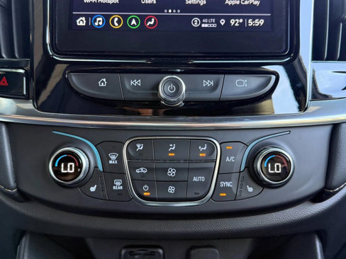 Used 2023 Chevrolet Traverse LT w/ LT Premium Package image 15
