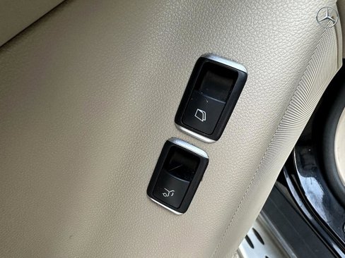 Used 2013 Mercedes-Benz GL 450 4MATIC image 37