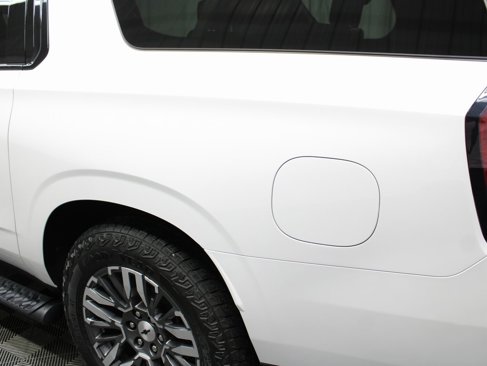 Used 2025 Chevrolet Suburban Z71 image 47