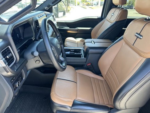 Used 2024 Ford F250 Platinum image 28