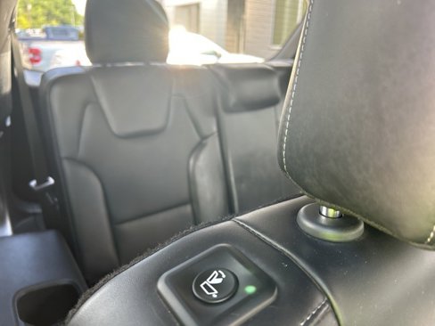 Used 2020 Kia Telluride S image 12