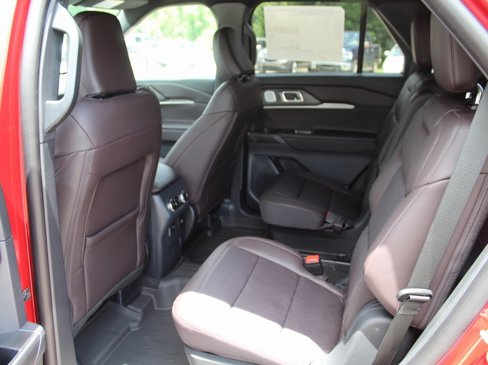 New 2025 Ford Explorer Platinum image 5
