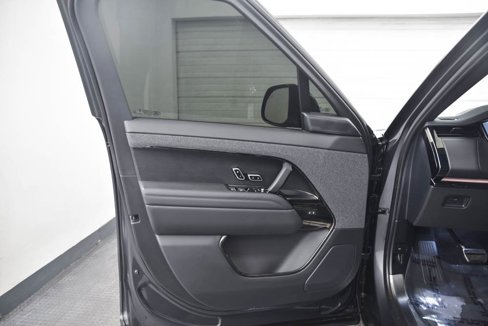 Used 2024 Land Rover Range Rover Sport Dynamic SE image 9