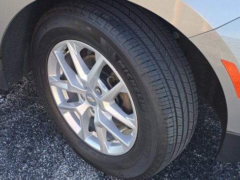 Used 2023 Chevrolet Equinox LT image 8