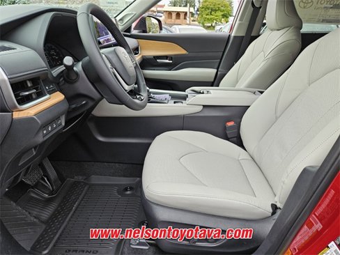 New 2026 Toyota Grand Highlander Limited image 5