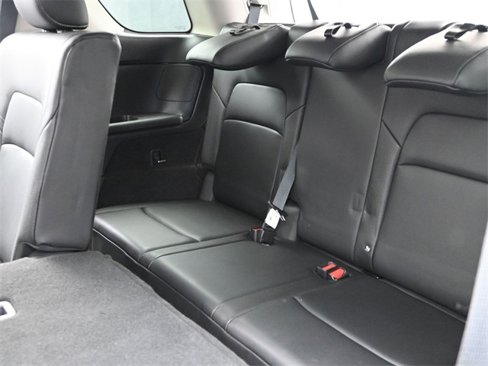 Used 2022 Nissan Pathfinder SL w/ SL Black Package image 14