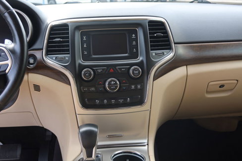 Used 2017 Jeep Grand Cherokee Laredo w/ Quick Order Package 23E image 13