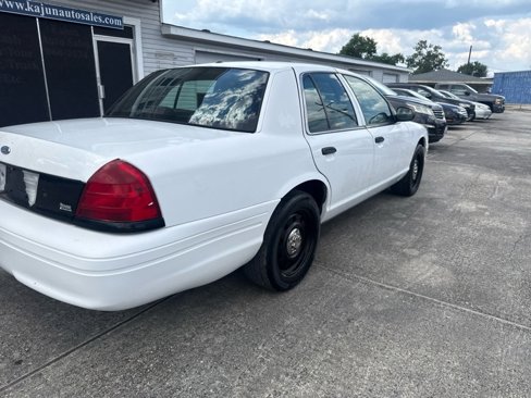 Used 2011 Ford Crown Victoria Police Interceptor image 5