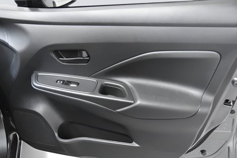 Used 2024 Nissan Versa S w/ Trunk Package image 14