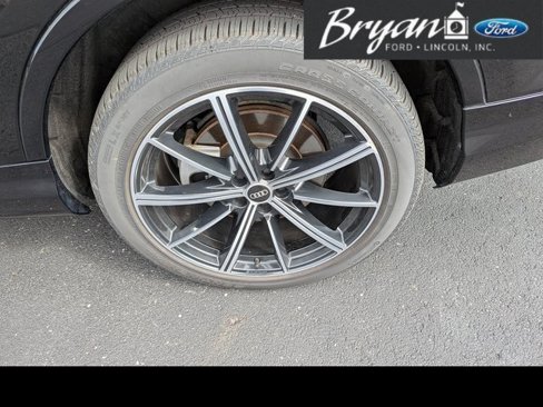 Used 2021 Audi Q7 3.0T Premium Plus image 12