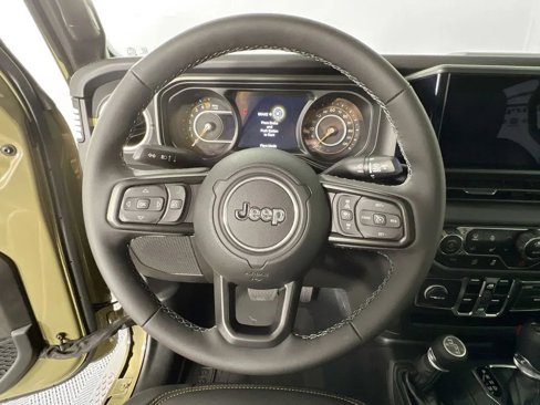 New 2025 Jeep Gladiator Sport image 12