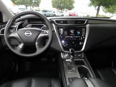 Certified 2024 Nissan Murano SV w/ SV Midnight Edition Package image 19