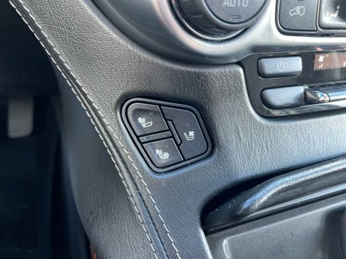 Used 2018 Chevrolet Tahoe Premier image 29