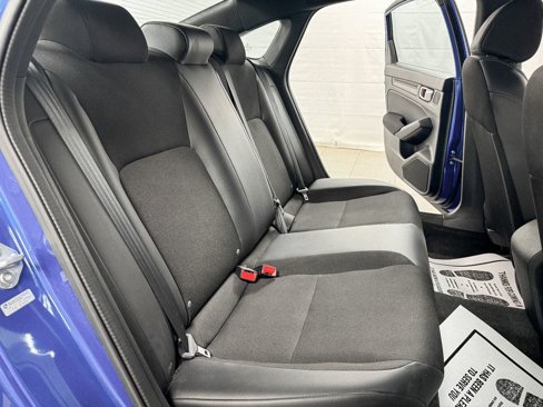 Used 2023 Honda Civic Sport image 11