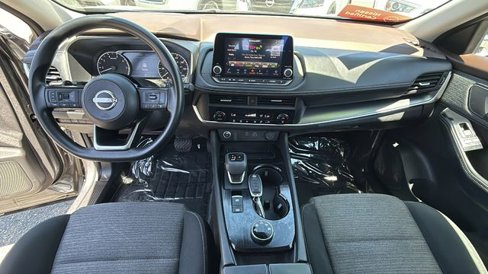 Used 2023 Nissan Rogue SV image 27