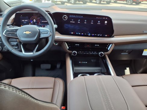 New 2025 Chevrolet Suburban High Country image 8