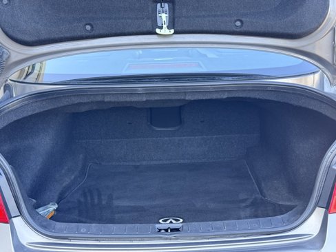 Used 2012 INFINITI G37 x image 31