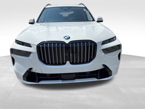 Used 2024 BMW X7 xDrive40i image 5