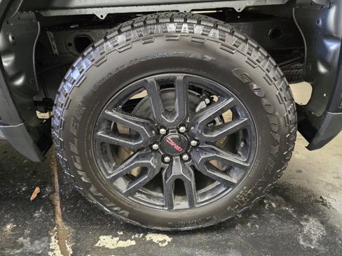New 2026 GMC Sierra 1500 Elevation image 10