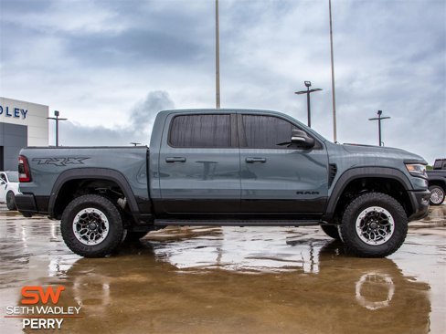 Used 2021 RAM 1500 TRX w/ TRX Lanuch Edition image 17