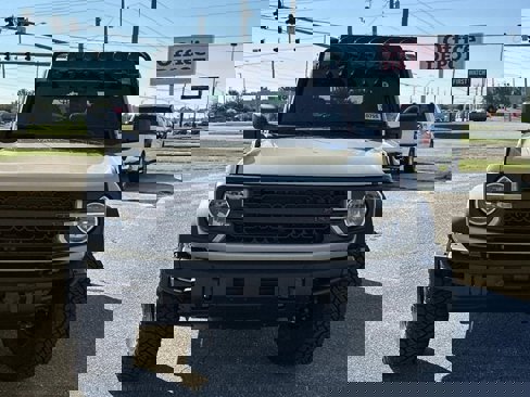 New 2025 Ford Bronco Big Bend image 2