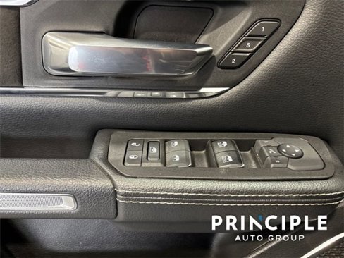 Used 2025 RAM 1500 Laramie image 16