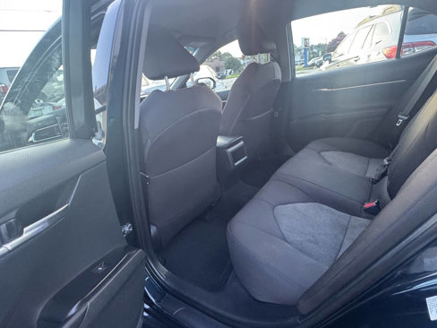 Used 2018 Toyota Camry LE image 12