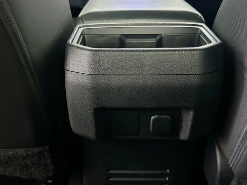 Used 2025 Toyota Tacoma SR5 image 28