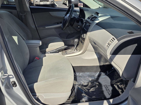 Used 2013 Toyota Corolla LE Special Edition image 10