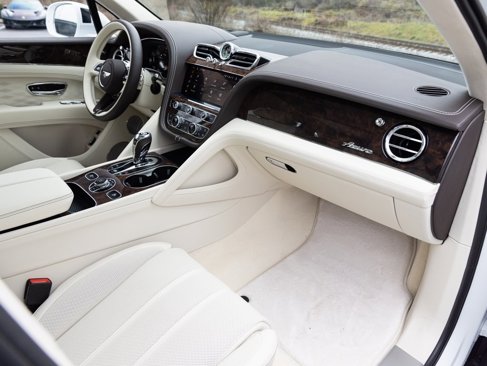 New 2025 Bentley Bentayga image 4