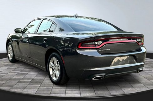 Used 2023 Dodge Charger SXT image 2