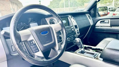 Used 2016 Ford Expedition Limited image 11