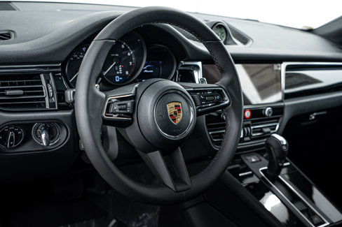 New 2026 Porsche Macan image 15