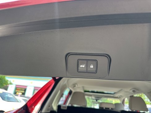 Used 2021 Nissan Rogue SL image 26