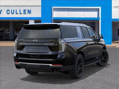 New 2025 Chevrolet Suburban Premier image 4