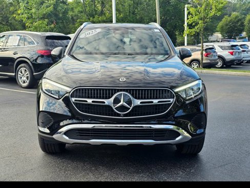 Certified 2025 Mercedes-Benz GLC 300 4MATIC image 4